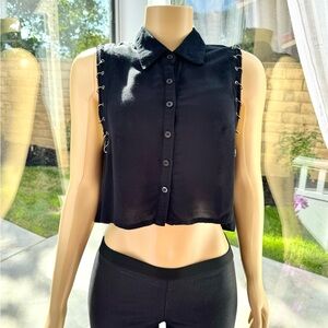 Millau Black Sleeveless Flowy Tank Top Size M Medium Rings On Sleeve Button Up